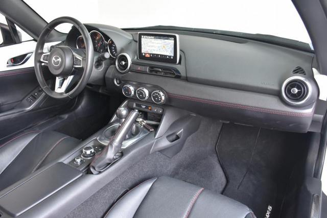 Mazda Mx-5 image 8