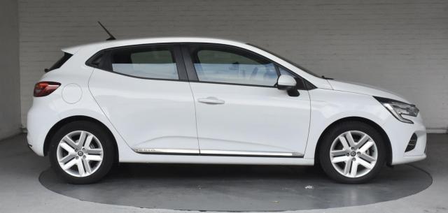 Renault Clio image 9