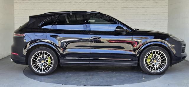 Porsche Cayenne image 7