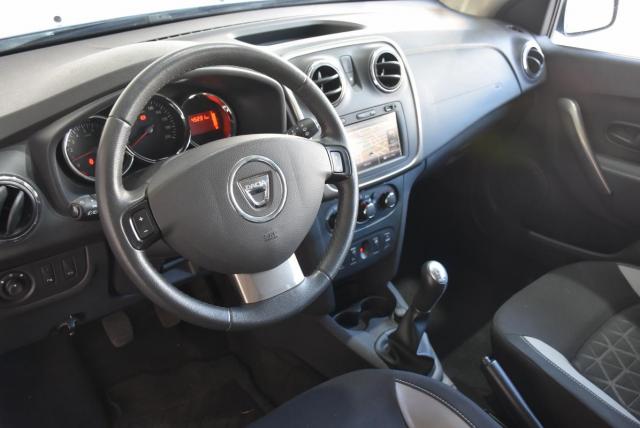 Dacia Sandero image 1