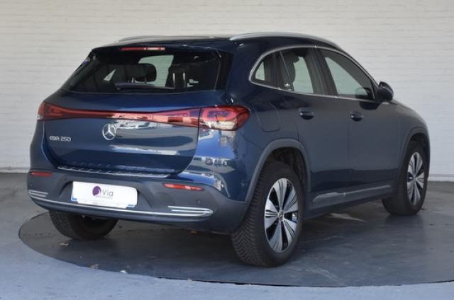 Mercedes Benz Eqa image 4