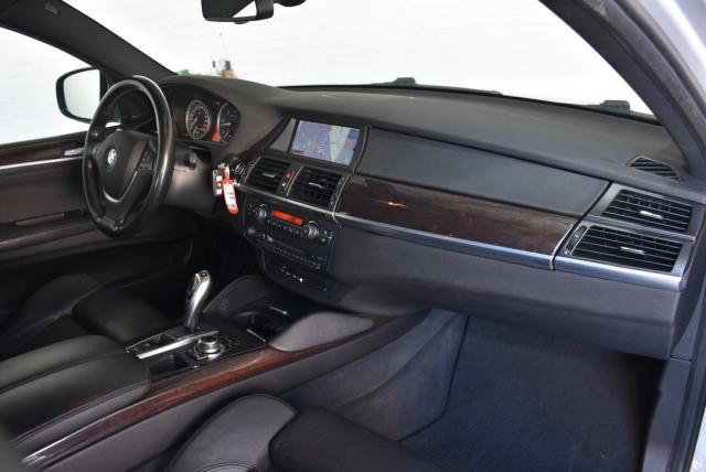 Bmw X6 image 8