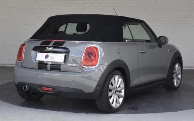 Mini Cabrio image 2