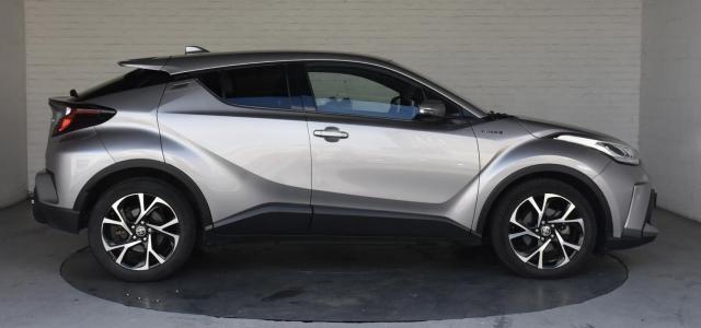 Toyota C-Hr image 8
