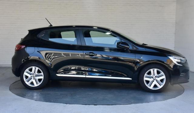 Renault Clio image 8
