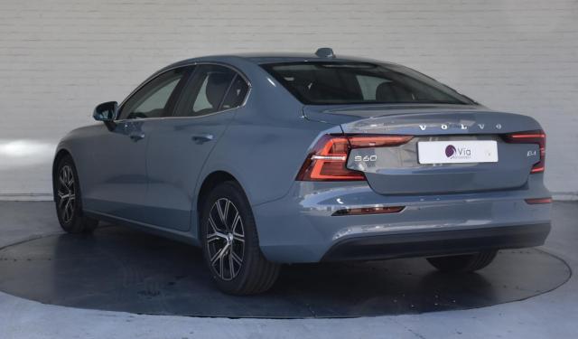 Volvo S60 image 8