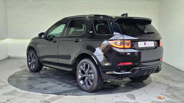 Land Rover Discovery Sport image 2