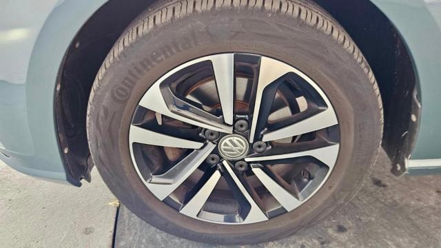 Volkswagen Golf image 5