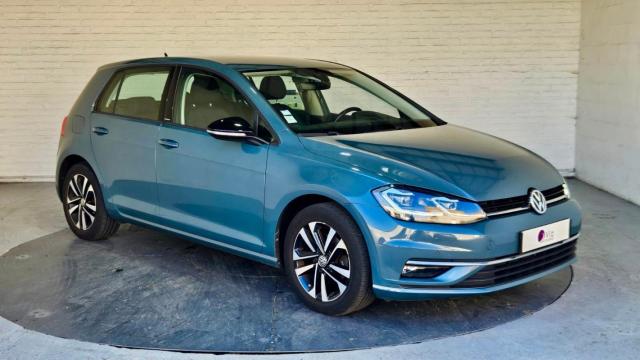 Volkswagen Golf image 8