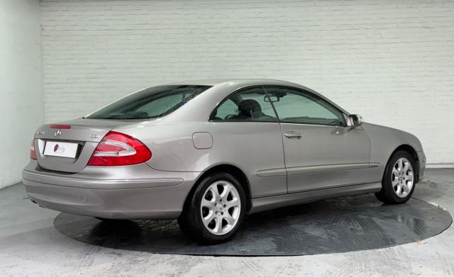 Mercedes Benz Classe Clk image 7