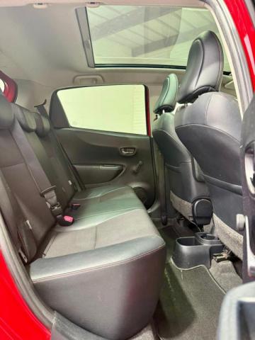 Toyota Yaris image 6