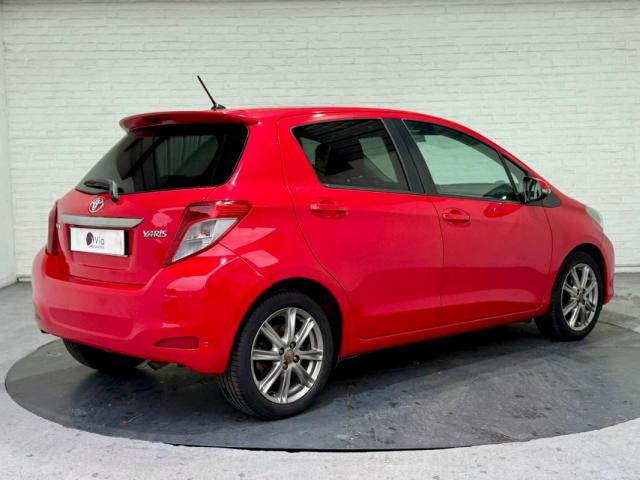 Toyota Yaris image 2