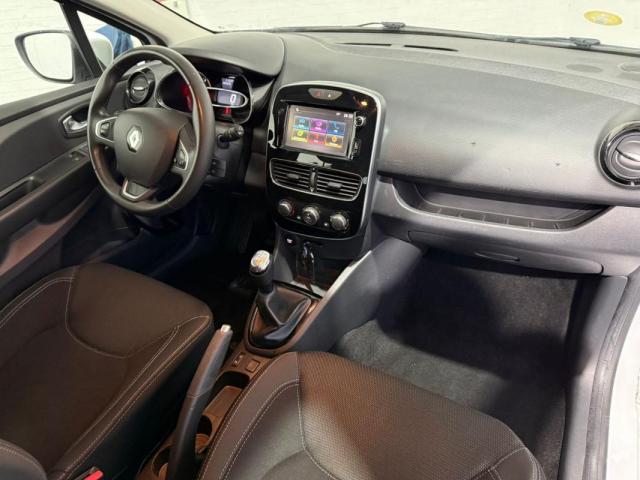 Renault Clio image 2