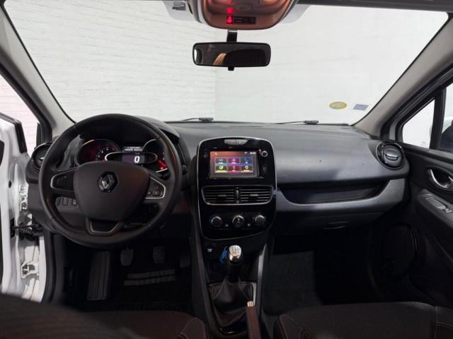 Renault Clio image 7