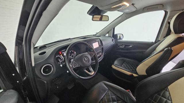 Mercedes Benz Vito image 2