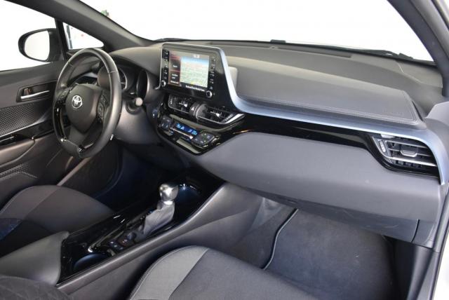 Toyota C-Hr image 3