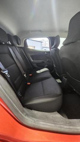 Renault Clio image 2