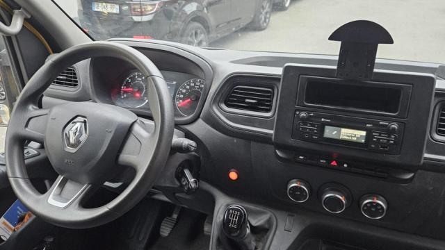 Renault Master image 4