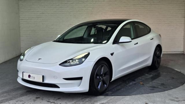 Tesla Model 3 Autonomie Standard Plus Rwd