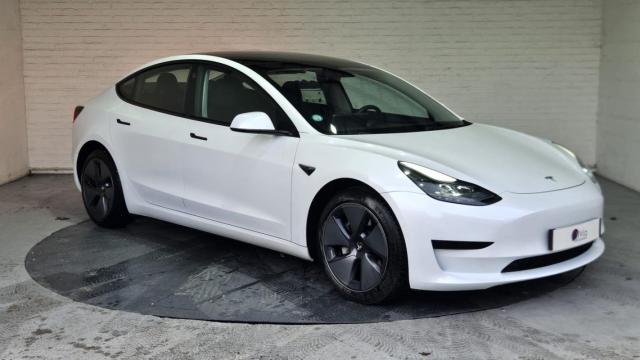 Tesla Model 3 image 9