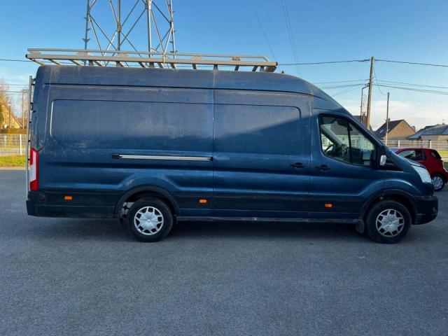 Ford Transit image 2