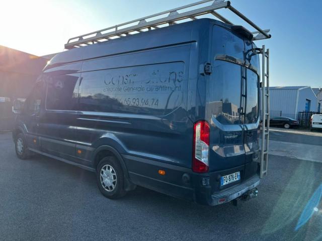Ford Transit image 4