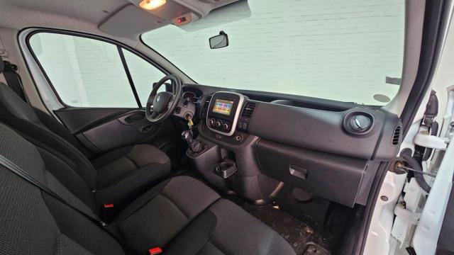 Renault Trafic image 4