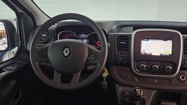 Renault Trafic image 6