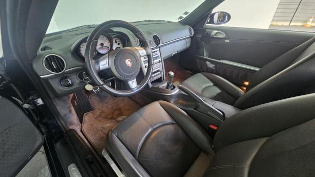 Porsche Cayman image 6