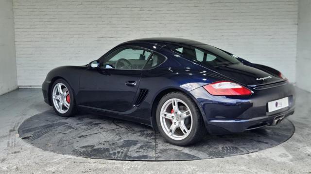 Porsche Cayman image 7