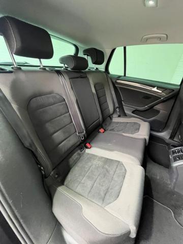 Volkswagen Golf image 7