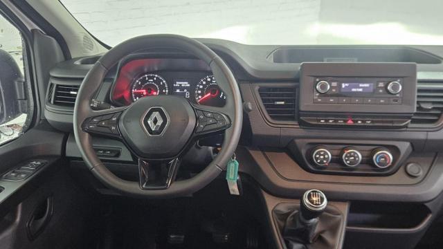 Renault Trafic image 3