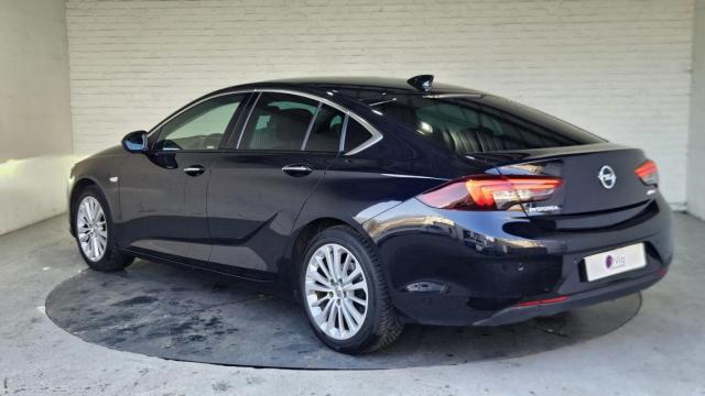 Opel Insignia image 1