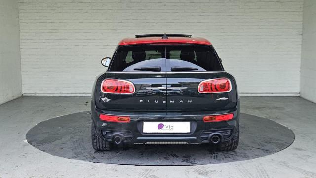 Mini Clubman image 1