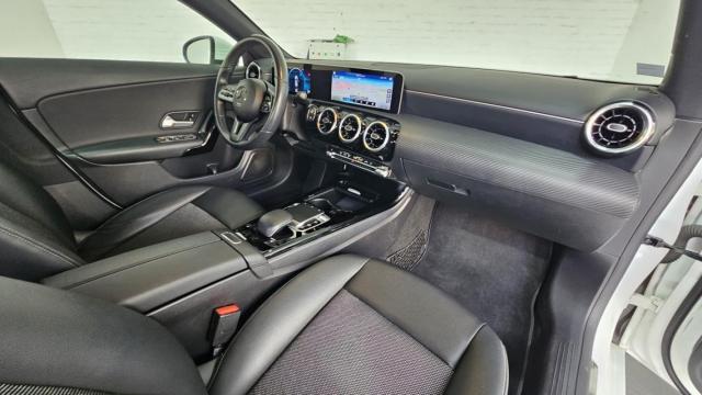 Mercedes Benz Cla Shooting Brake image 6