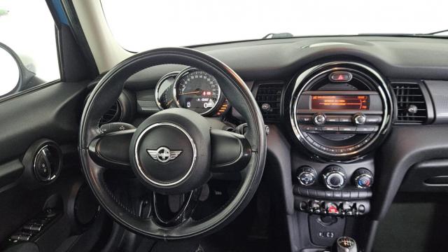 Mini 5 Portes image 1