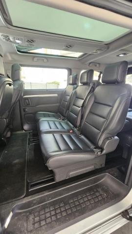 Peugeot Traveller image 9