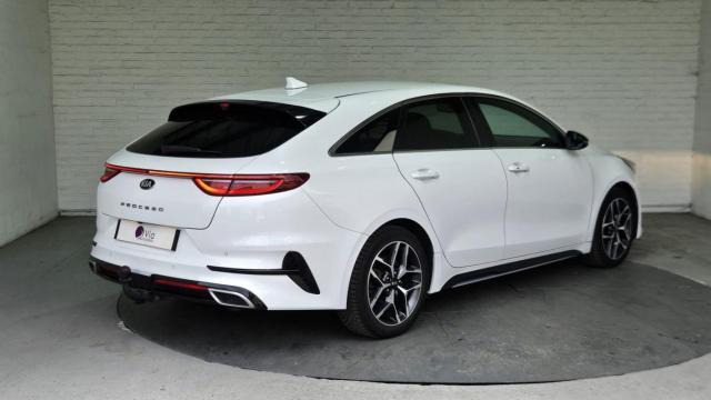 Kia Pro_cee'D image 6