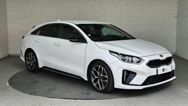 Kia Pro_cee'D image 3