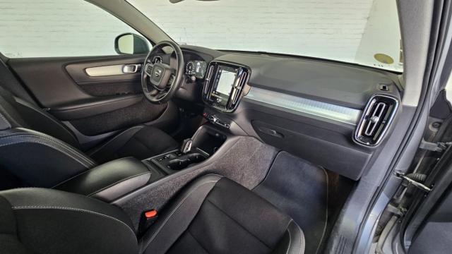 Volvo Xc40 image 8