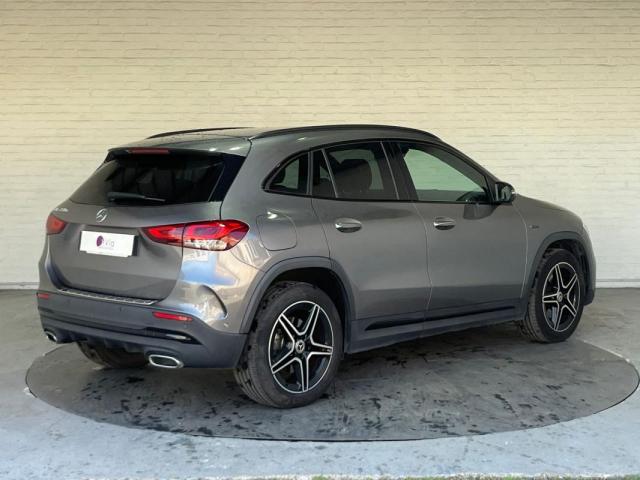 Mercedes Benz Gla image 8