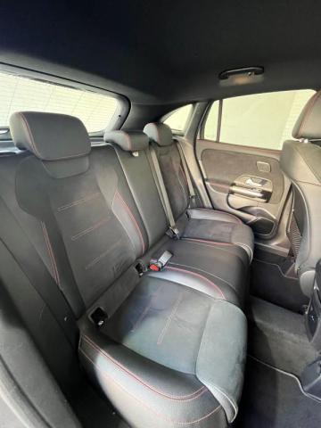 Mercedes Benz Gla image 3