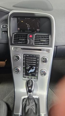 Volvo Xc60 image 2