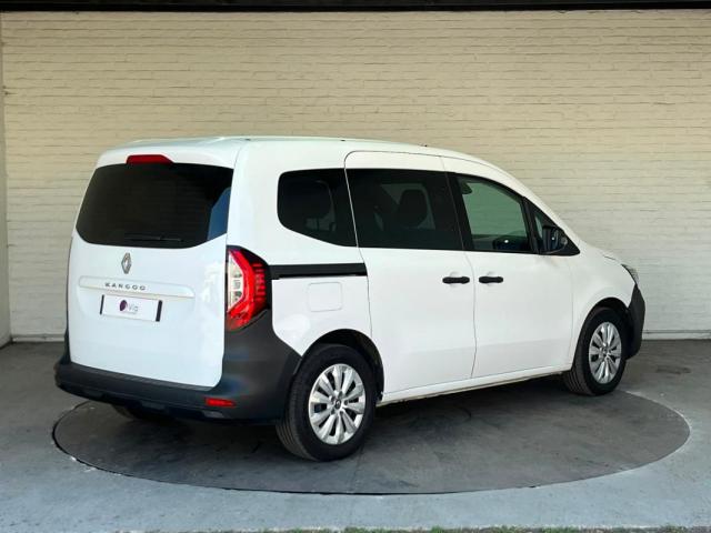 Renault Kangoo image 9