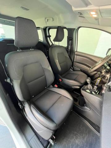 Renault Kangoo image 6