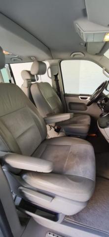 Volkswagen Multivan image 8
