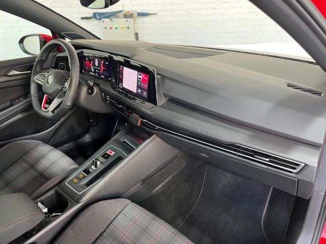 Volkswagen Golf image 5
