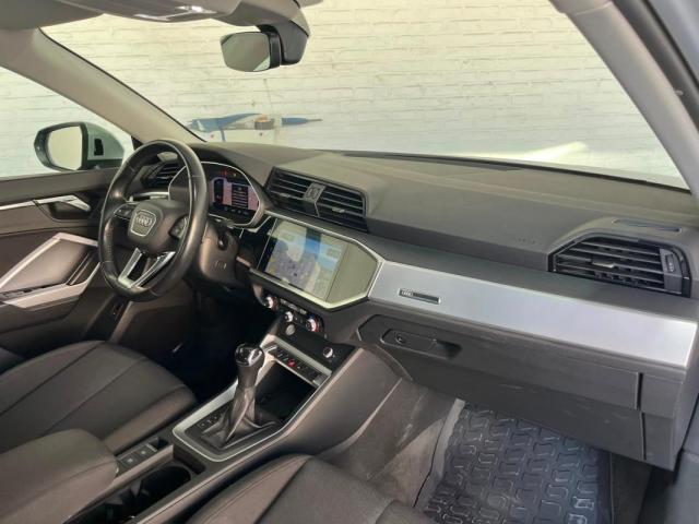 Audi Q3 image 2