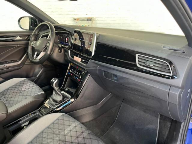 Volkswagen T-Roc image 6