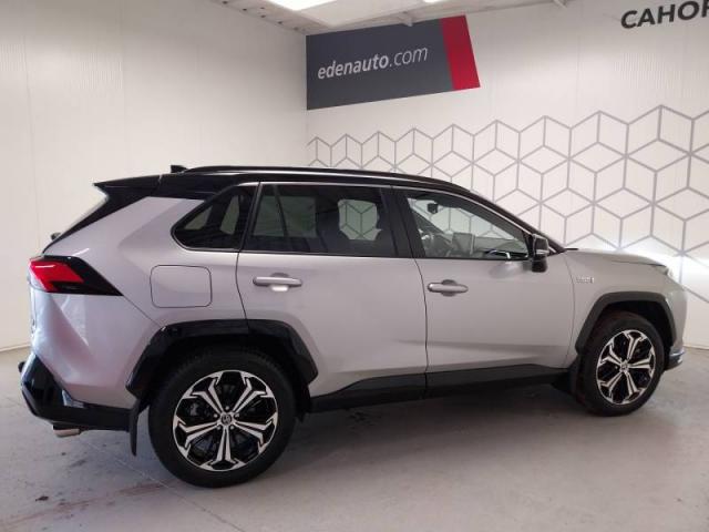 Toyota Rav4 image 6